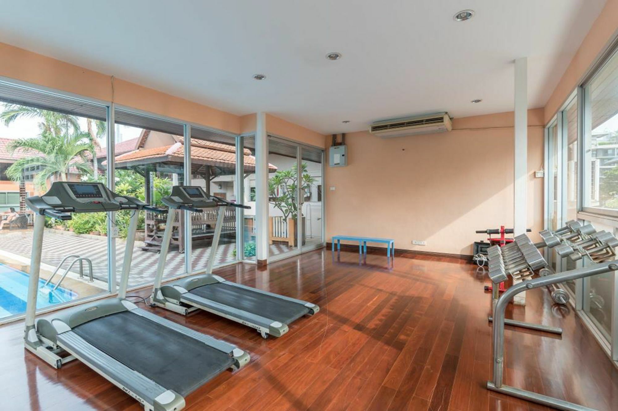 Teja Hotel Bangkok Luaran gambar